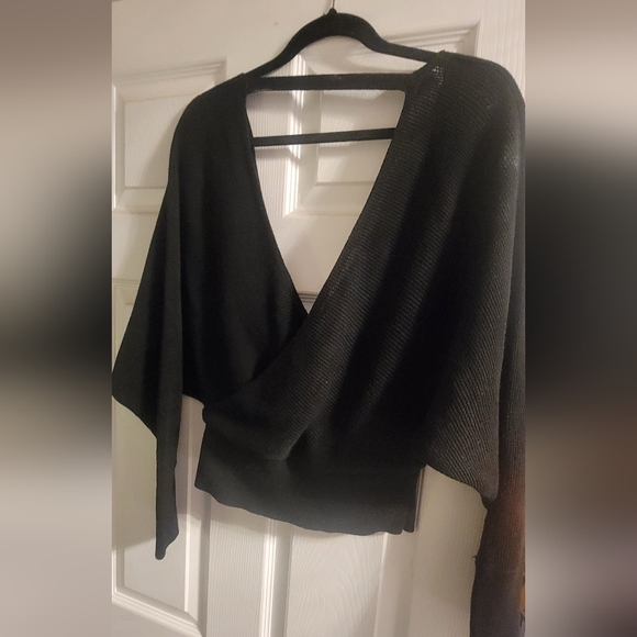 Dynamite Top - Picture 2 of 3